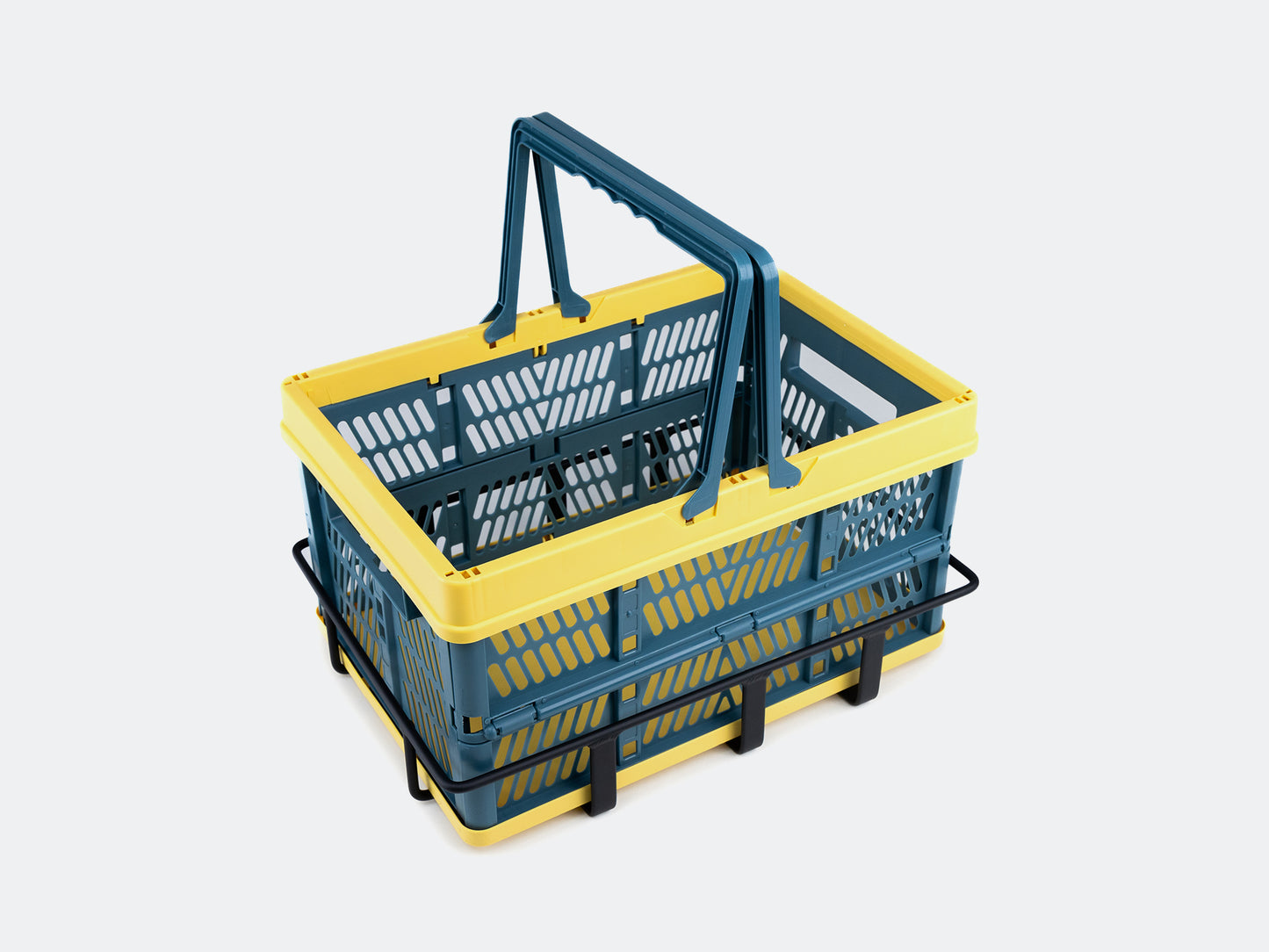 Velowave_Blue and yellow folding shopping basket on a white background