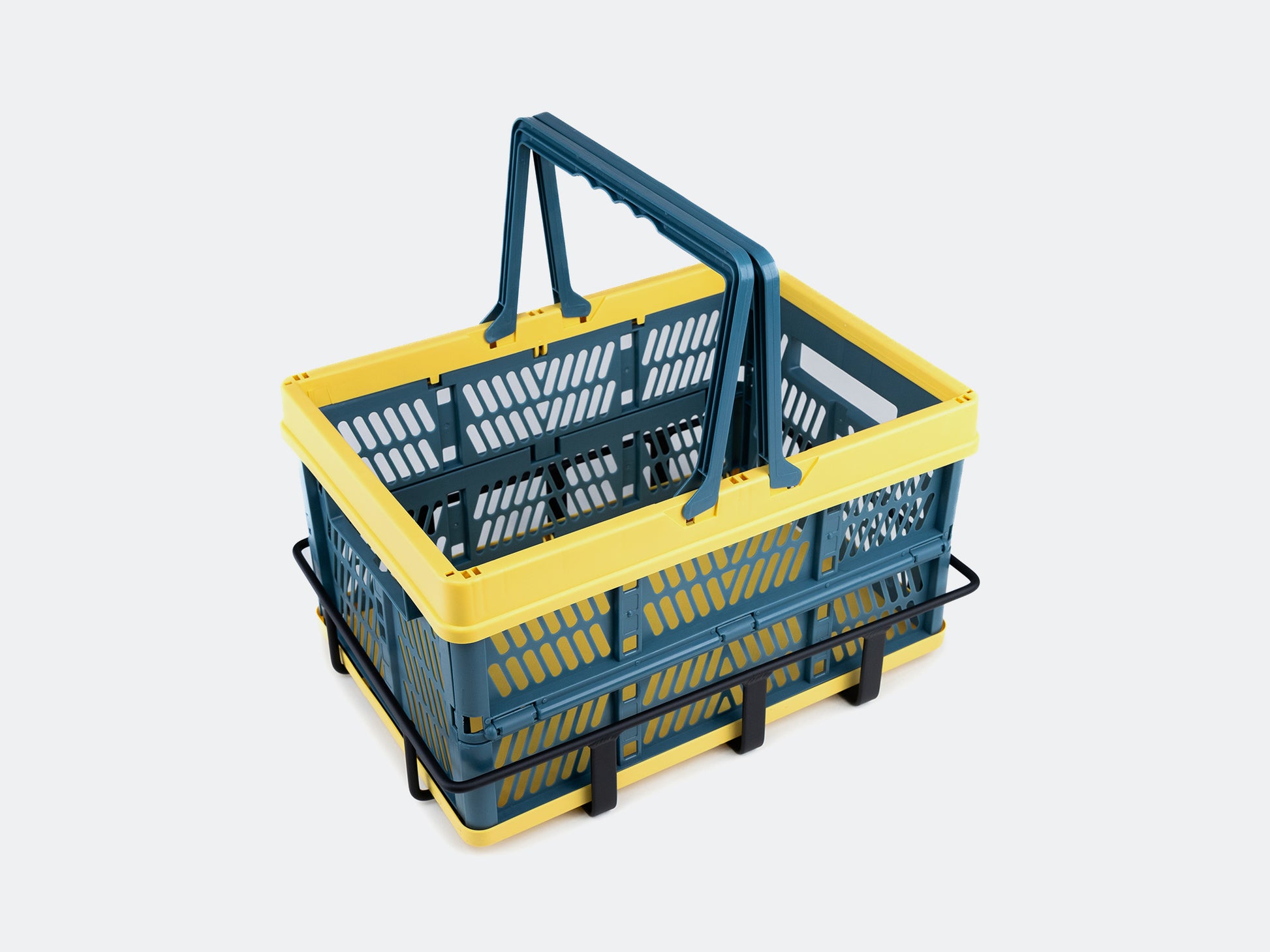 Velowave_Blue and yellow folding shopping basket on a white background