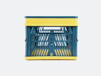 Velowave_Blue and yellow folding basket on a white background