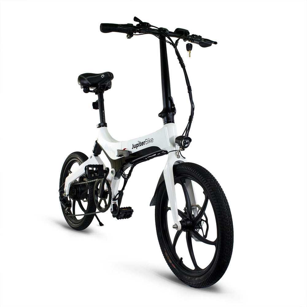 Jupiter_Discovery x7_White electric bike with black details on a white background