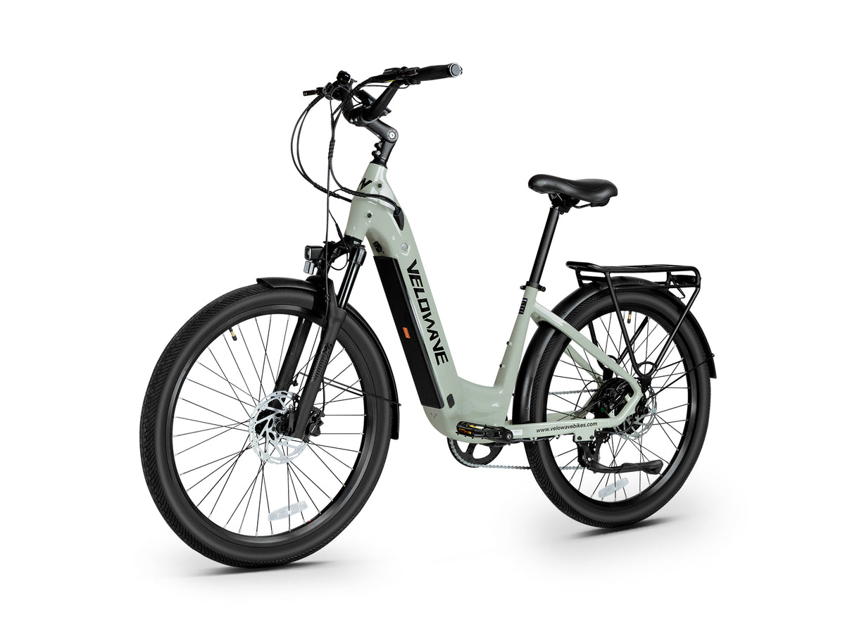 Velowave Breeze T in Light Green, angled view